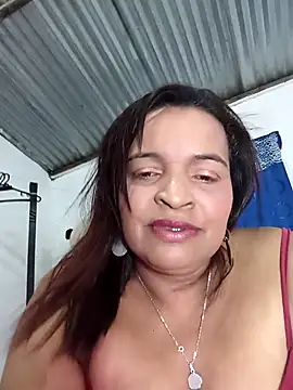 Snapshot of _violetta_- chatting on January 6, 2026, 11:20 pm violetta - online show from January 6, 2026, 11:20 pm