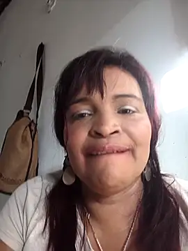 Snapshot of _violetta_- chatting on March 21, 2026, 9:51 pm violetta - online show from March 21, 2026, 9:51 pm