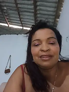 Snapshot of _violetta_- chatting on May 20, 2026, 2:14 pm violetta - online show from May 20, 2026, 2:14 pm