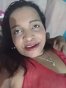 Snapshot of _violetta_- chatting on May 25, 2026, 12:32 am violetta - online show from May 25, 2026, 12:32 am