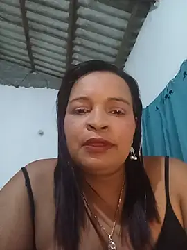 Snapshot of _violetta_- chatting on May 31, 2026, 1:00 am violetta - online show from May 31, 2026, 1:00 am