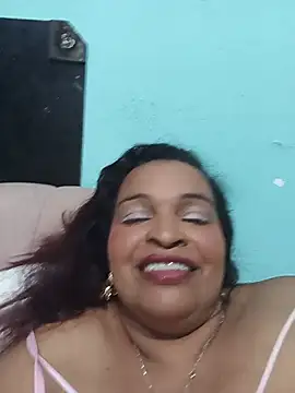 Snapshot of _violetta_- chatting on July 5, 2026, 2:16 am violetta - online show from July 5, 2026, 2:16 am