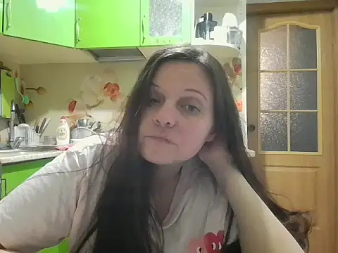 Snapshot of CatMelissa chatting on February 24, 2026, 10:32 pm CatMelissa online show from February 24, 2026, 10:32 pm