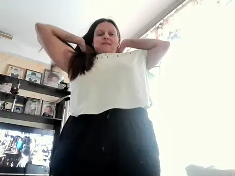 Snapshot of CatMelissa chatting on March 25, 2026, 10:03 am CatMelissa online show from March 25, 2026, 10:03 am