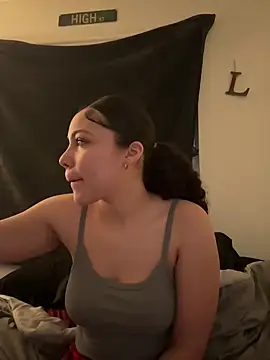 ladylavish online show from February 3, 2025, 3:53 am