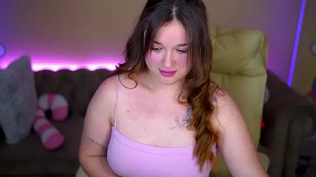 DonnaLustt online show from February 2, 2026, 8:08 pm