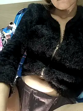 Snapshot of Rhythm_Rhyme chatting on December 14, 2024, 8:18 pm Rhythm Rhyme online show from December 14, 2024, 8:18 pm