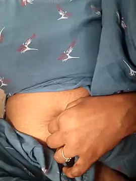 Snapshot of saloni19881 chatting on March 18, 2025, 5:23 am saloni19881 online show from March 18, 2025, 5:23 am