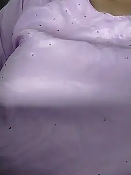 Snapshot of saloni19881 chatting on September 23, 2025, 3:46 am saloni19881 online show from September 23, 2025, 3:46 am