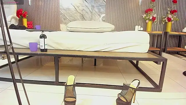 Snapshot of julietha_taylor chatting on March 16, 2026, 5:44 am julietha taylor online show from March 16, 2026, 5:44 am