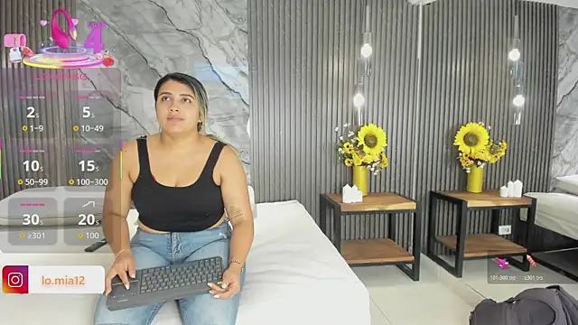 Snapshot of julietha_taylor chatting on May 21, 2026, 2:09 am julietha taylor online show from May 21, 2026, 2:09 am