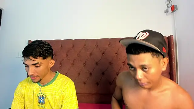 Snapshot of boys_yourparty chatting on September 19, 2025, 1:04 pm boys yourparty online show from September 19, 2025, 1:04 pm