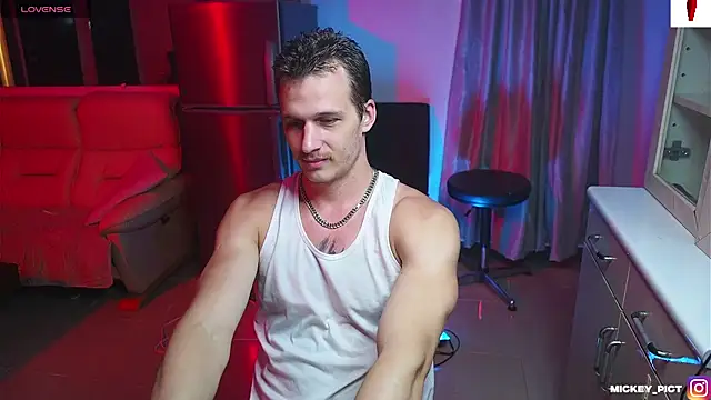 Snapshot of mickeypict chatting on November 4, 2025, 6:50 am mickeypict online show from November 4, 2025, 6:50 am