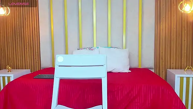 Snapshot of love_mommy chatting on September 25, 2025, 6:58 pm love mommy online show from September 25, 2025, 6:58 pm