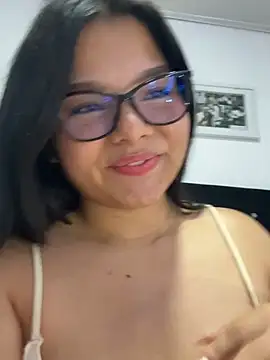 SophieHarris  online show from March 31, 2026, 3:41 am