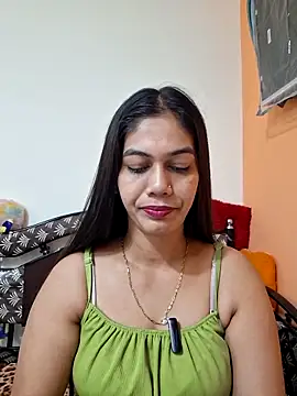 Snapshot of Garima_G chatting on March 5, 2026, 2:52 am Garima G online show from March 5, 2026, 2:52 am