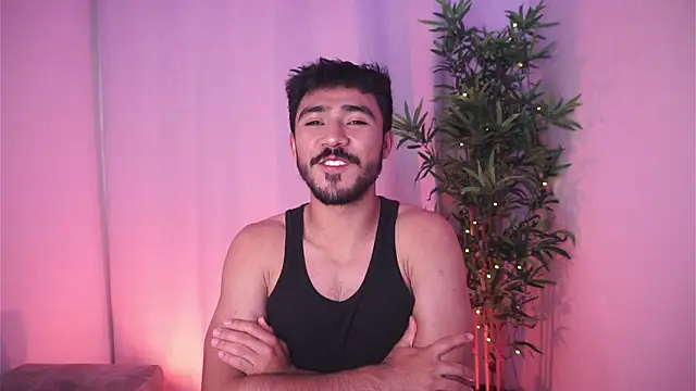 Snapshot of dam0n_fr0st chatting on November 18, 2025, 9:29 pm dam0n fr0st online show from November 18, 2025, 9:29 pm