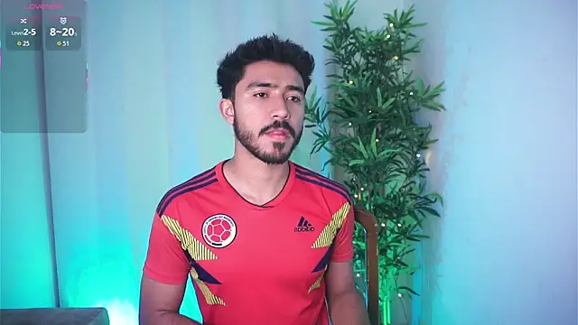 Snapshot of dam0n_fr0st chatting on December 3, 2025, 9:25 pm dam0n fr0st online show from December 3, 2025, 9:25 pm