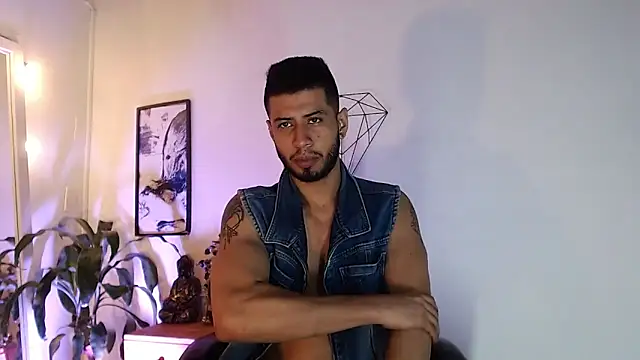 Colby brown03 online show from May 13, 2026, 5:53 pm