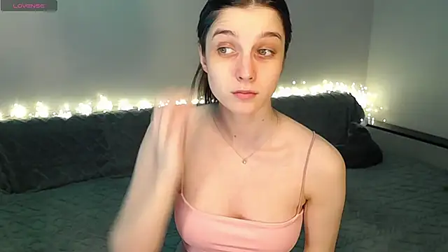 Abigail Wills online show from November 20, 2025, 5:24 pm