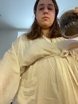 Snapshot of SuzieMurray chatting on March 1, 2026, 8:25 am SuzieMurray online show from March 1, 2026, 8:25 am