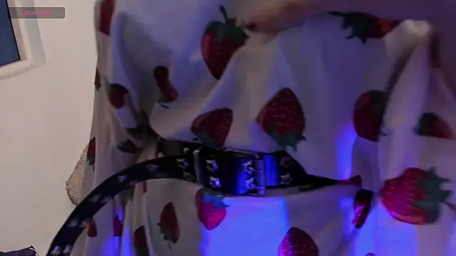 AlexaFoxy18 online show from February 12, 2025, 10:56 am