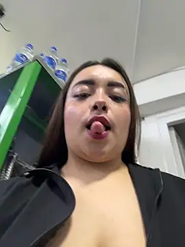 Tatiana O online show from November 20, 2025, 4:07 pm