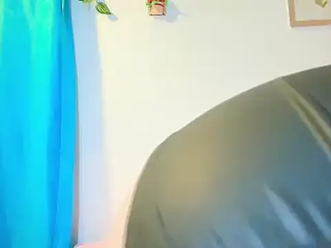 emily bradford  online show from March 1, 2025, 6:03 am