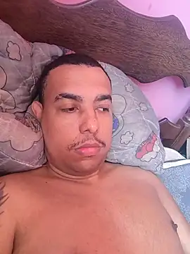 Snapshot of FABINHOSEOAU chatting on September 28, 2025, 2:13 pm FABINHOSEOAU online show from September 28, 2025, 2:13 pm