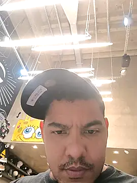 Snapshot of FABINHOSEOAU chatting on November 24, 2025, 8:20 pm FABINHOSEOAU online show from November 24, 2025, 8:20 pm