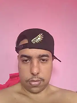 Snapshot of FABINHOSEOAU chatting on December 16, 2024, 3:00 pm FABINHOSEOAU online show from December 16, 2024, 3:00 pm