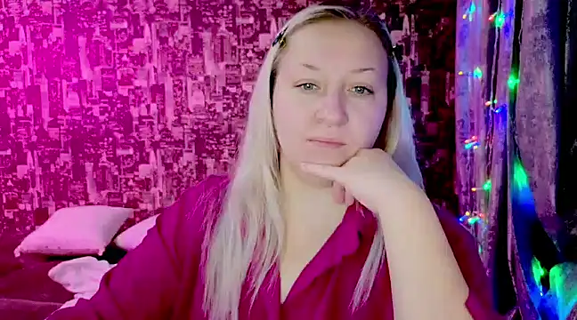 Snapshot of sarakatherin chatting on December 1, 2024, 8:14 pm sarakatherin online show from December 1, 2024, 8:14 pm