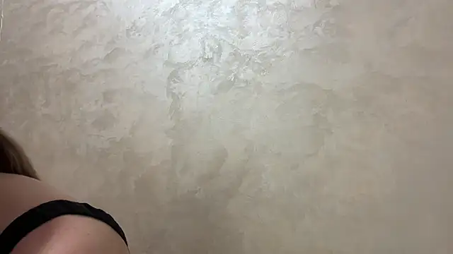 CaitlinaJayne23 online show from February 18, 2026, 5:05 am