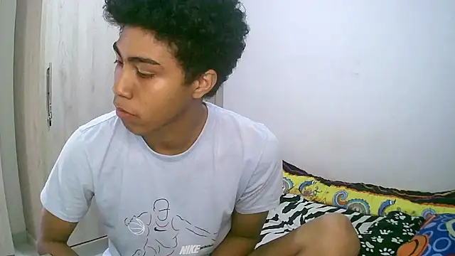 sexy diamante  online show from October 26, 2025, 5:57 pm