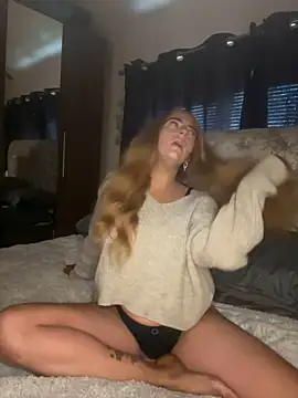 Snapshot of Summer_Paige chatting on February 3, 2025, 1:51 pm Summer Paige online show from February 3, 2025, 1:51 pm