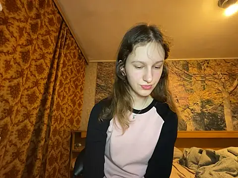 Snapshot of Eva_Angel3 chatting on March 6, 2026, 6:36 pm Eva Angel3 online show from March 6, 2026, 6:36 pm