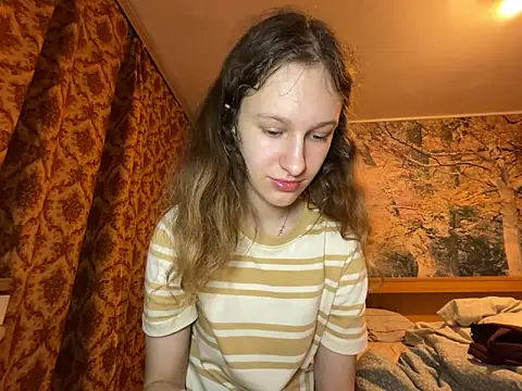 Snapshot of Eva_Angel3 chatting on April 1, 2026, 5:43 pm Eva Angel3 online show from April 1, 2026, 5:43 pm