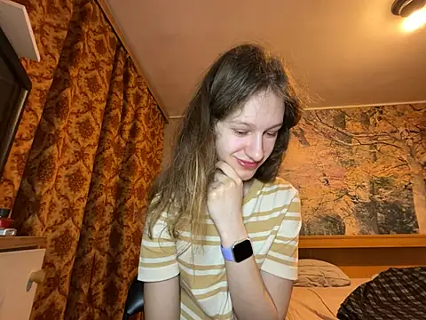 Snapshot of Eva_Angel3 chatting on April 2, 2026, 6:03 pm Eva Angel3 online show from April 2, 2026, 6:03 pm