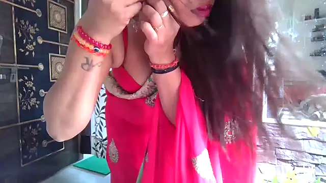 Snapshot of sexy-honey09 chatting on December 2, 2025, 6:48 am sexy-honey09 online show from December 2, 2025, 6:48 am