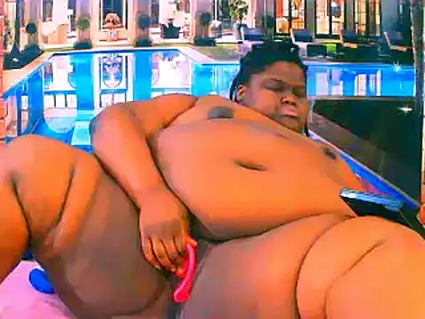 EbonyHotBuns online show from May 13, 2026, 6:42 am