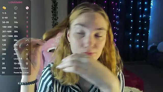 ReddHotPipper online show from February 19, 2025, 1:08 am