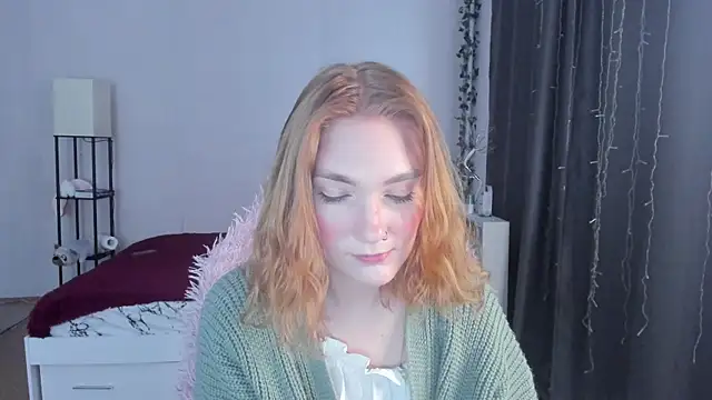 ReddHotPipper online show from October 6, 2025, 2:35 am