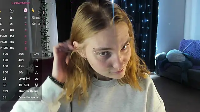 ReddHotPipper online show from March 10, 2025, 7:11 am