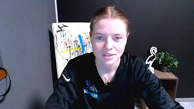 MissOliviaa  online show from November 12, 2025, 1:37 pm