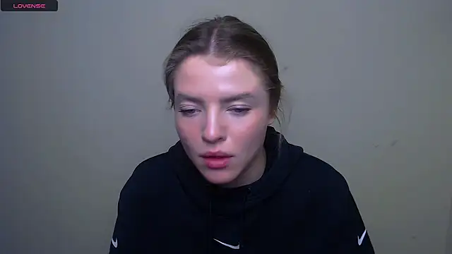 Snapshot of MissOliviaa_ chatting on February 26, 2025, 2:49 pm MissOliviaa  online show from February 26, 2025, 2:49 pm