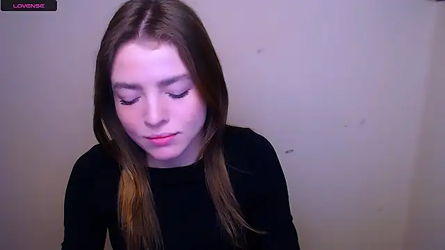 Snapshot of MissOliviaa_ chatting on February 16, 2025, 7:48 am MissOliviaa  online show from February 16, 2025, 7:48 am