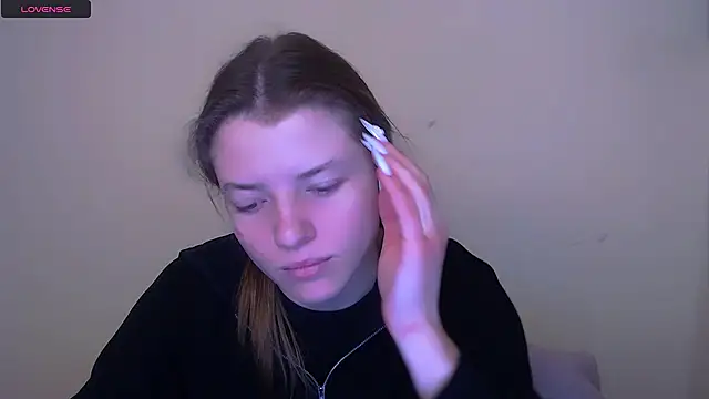 Snapshot of MissOliviaa_ chatting on February 28, 2025, 7:58 am MissOliviaa  online show from February 28, 2025, 7:58 am