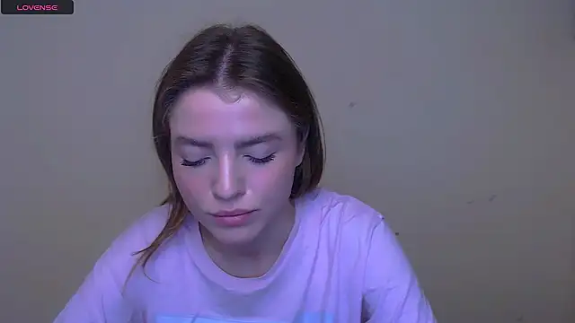 Snapshot of MissOliviaa_ chatting on February 27, 2025, 11:39 am MissOliviaa  online show from February 27, 2025, 11:39 am