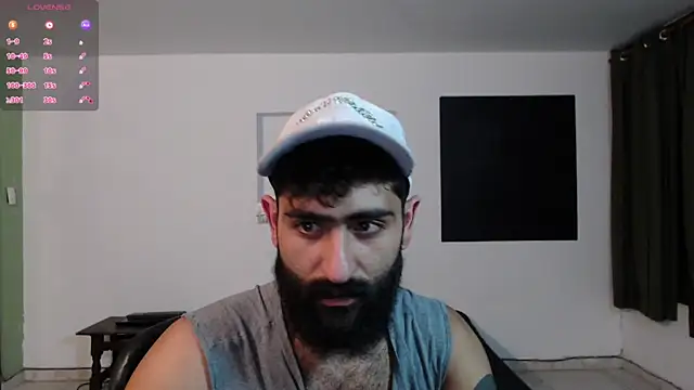 Snapshot of Drogamma chatting on February 10, 2025, 12:19 am Drogamma online show from February 10, 2025, 12:19 am