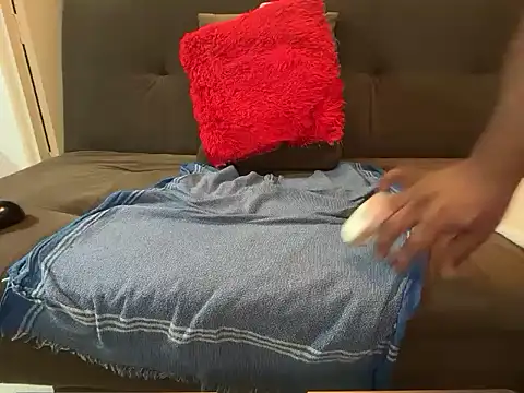 heartqqute26 online show from February 24, 2026, 8:53 pm